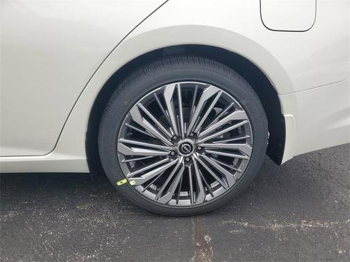 2025 Nissan Altima SL