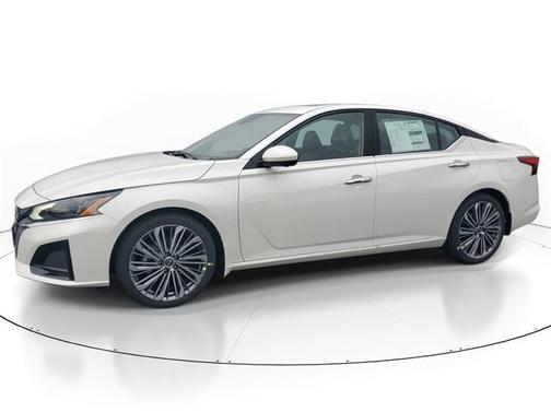 2025 Nissan Altima SL