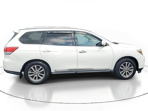 2014 Nissan Pathfinder SL