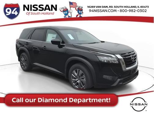 2025 Nissan Pathfinder S