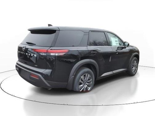 2025 Nissan Pathfinder S