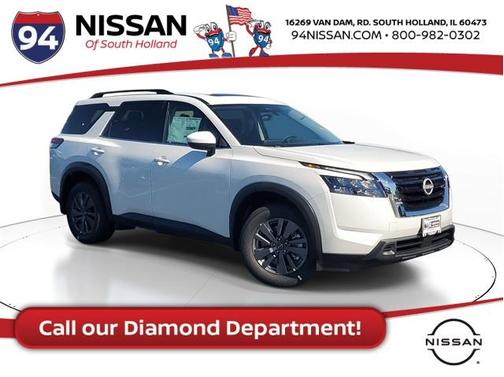 2025 Nissan Pathfinder SV