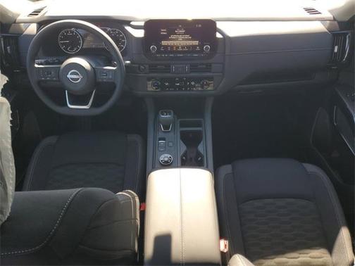 2025 Nissan Pathfinder S