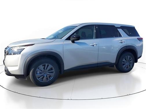 2025 Nissan Pathfinder S