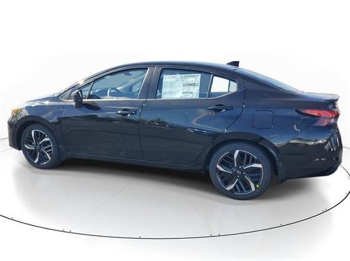 2025 Nissan Versa 1.6 SR