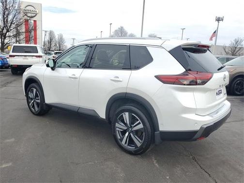 2025 Nissan Rogue SL