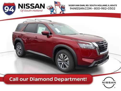 2025 Nissan Pathfinder SL