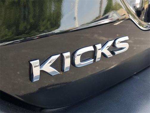 2019 Nissan Kicks SV