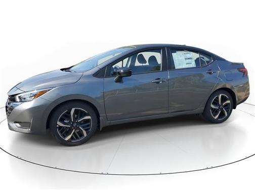 2025 Nissan Versa 1.6 SR