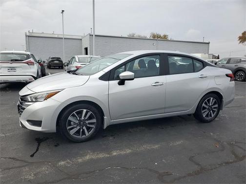 2025 Nissan Versa 1.6 SV