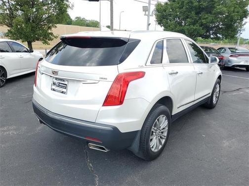 2017 Cadillac XT5 Base