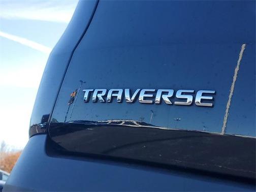 2021 Chevrolet Traverse LS