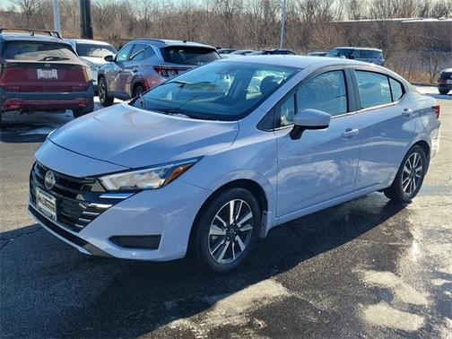 2025 Nissan Versa 1.6 SV