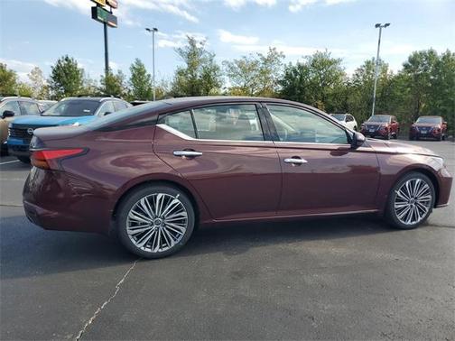 2025 Nissan Altima SL