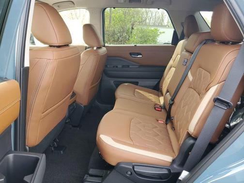 2t Teal Blk Rf 2026 Nissan Pathfinder Platinum