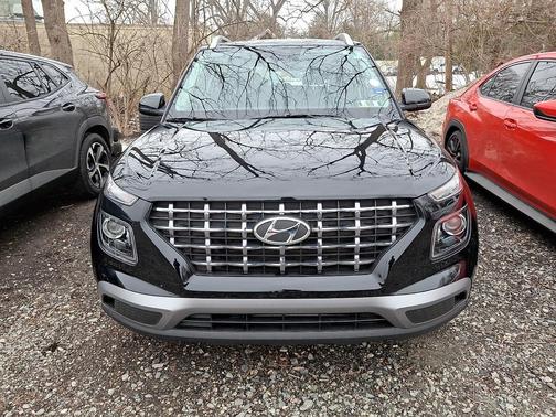 2022 Hyundai VENUE SEL