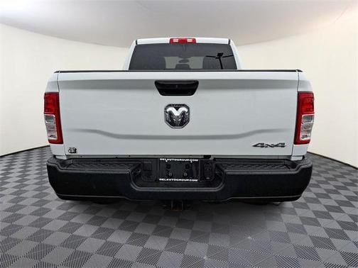 2022 RAM 2500 Tradesman Crew Cab 4x4 6'4' Box