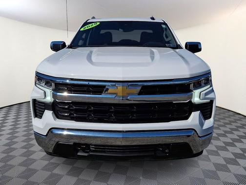 Summit White 2025 Chevrolet Silverado 1500 LT