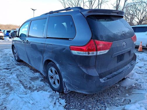2012 Toyota Sienna LE