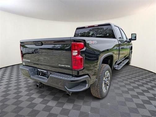 2026 Chevrolet Silverado 2500 Custom