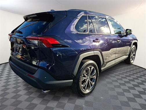 2023 Toyota RAV4 Hybrid XLE Premium