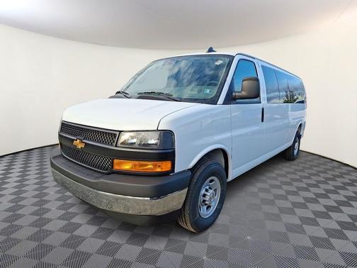 2025 Chevrolet Express 3500 RWD 3500 Extended Wheelbase LS