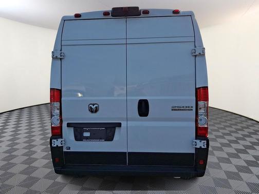2025 RAM ProMaster 2500 Tradesman