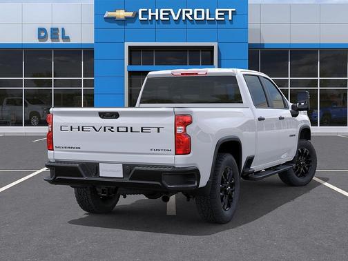 Summit White 2026 Chevrolet Silverado 2500 Custom