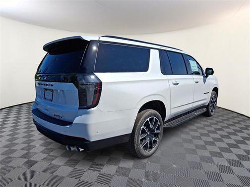 2025 Chevrolet Suburban RST