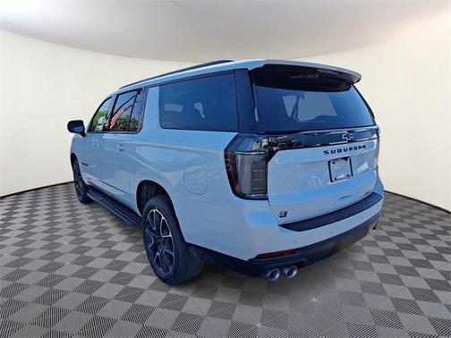 2025 Chevrolet Suburban RST