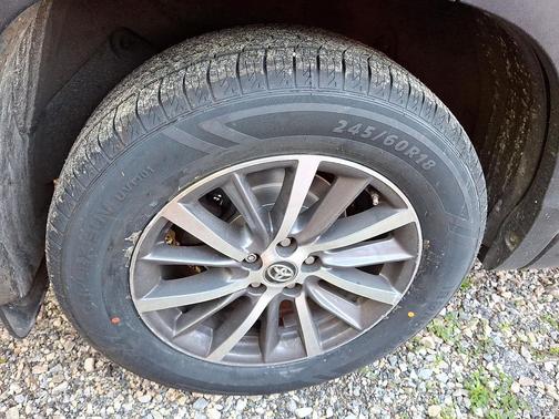 Predawn Gray Mica 2019 Toyota Highlander XLE