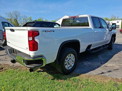 Summit White 2025 Chevrolet Silverado 2500 LT