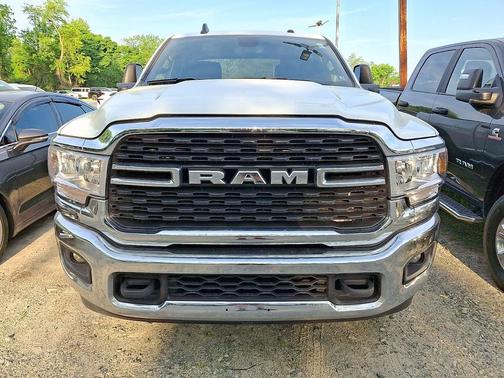 Bright White Clearcoat 2024 RAM 2500 Big Horn Crew Cab 4x4 6'4' Box