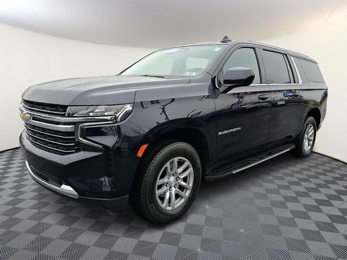 2023 Chevrolet Suburban LT