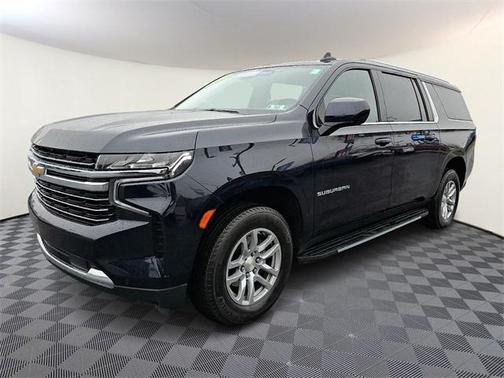 2023 Chevrolet Suburban LT