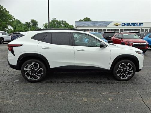 2025 Chevrolet Trax FWD 2RS