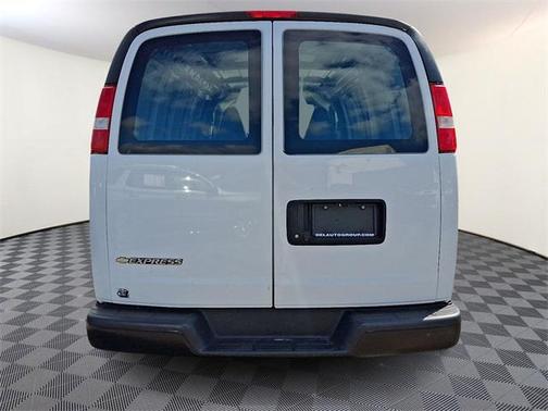 2022 Chevrolet Express 2500 RWD 2500 Regular Wheelbase WT