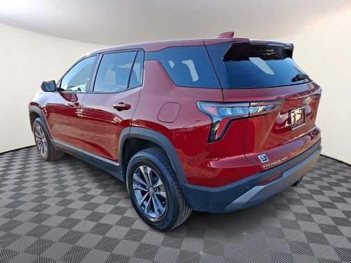 Radiant Red Tintcoat 2026 Chevrolet Equinox 1LT