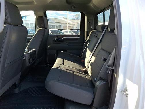 2026 Chevrolet Silverado 3500 LT