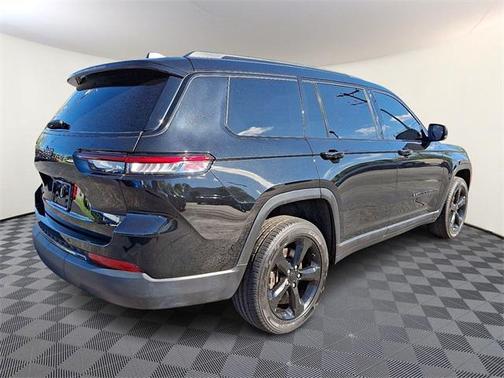 2022 Jeep Grand Cherokee L Altitude