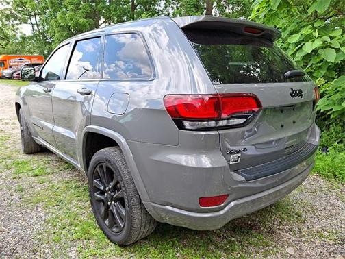 2021 Jeep Grand Cherokee Laredo