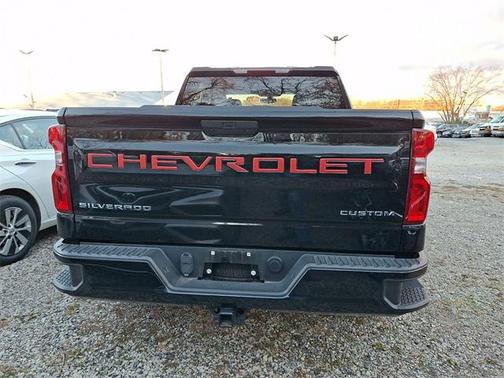 2021 Chevrolet Silverado 1500 Custom