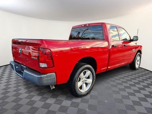 2024 RAM 1500 Classic SLT