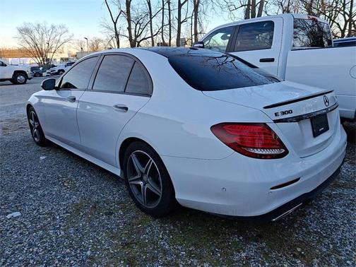 2017 Mercedes-Benz E-Class 4MATIC