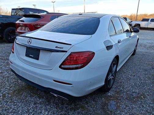 2017 Mercedes-Benz E-Class 4MATIC