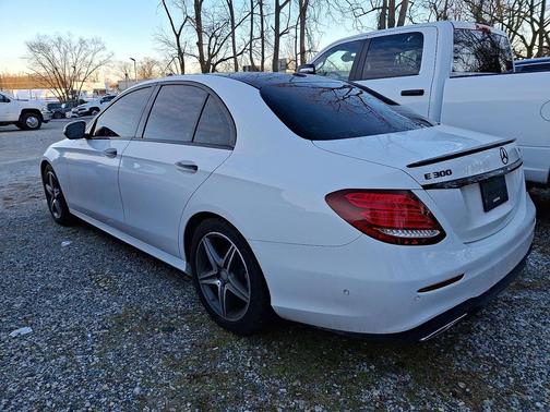 2017 Mercedes-Benz E-Class 4MATIC