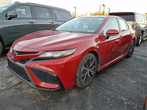 2024 Toyota Camry SE