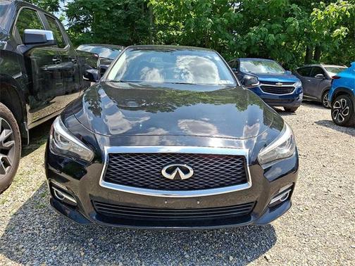 2015 INFINITI Q50 Premium