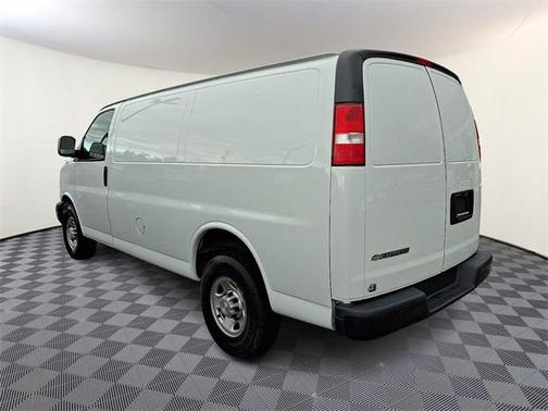 2020 Chevrolet Express 2500 RWD 2500 Regular Wheelbase WT