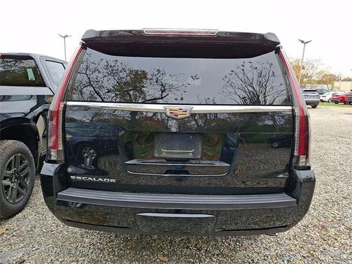 2016 Cadillac Escalade ESV Luxury